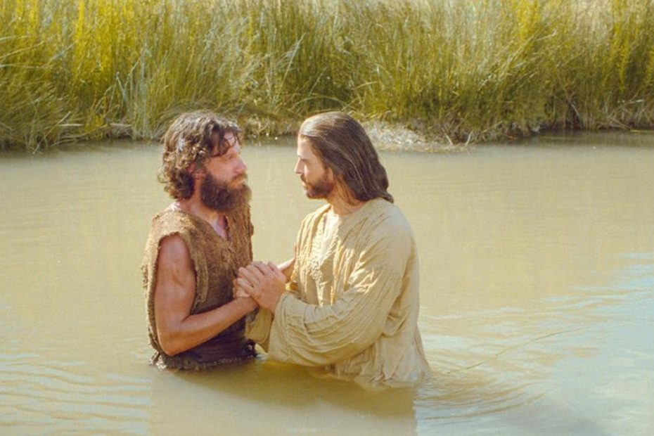 cuantos años tenia jesus cuando se bautizo
